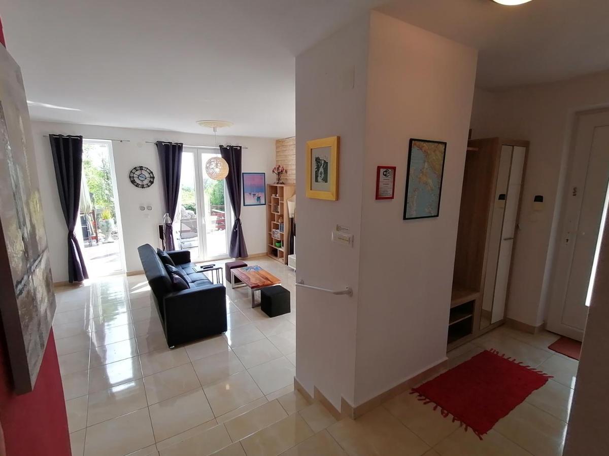 The Forest House Krk 1 Kras ภายนอก รูปภาพ